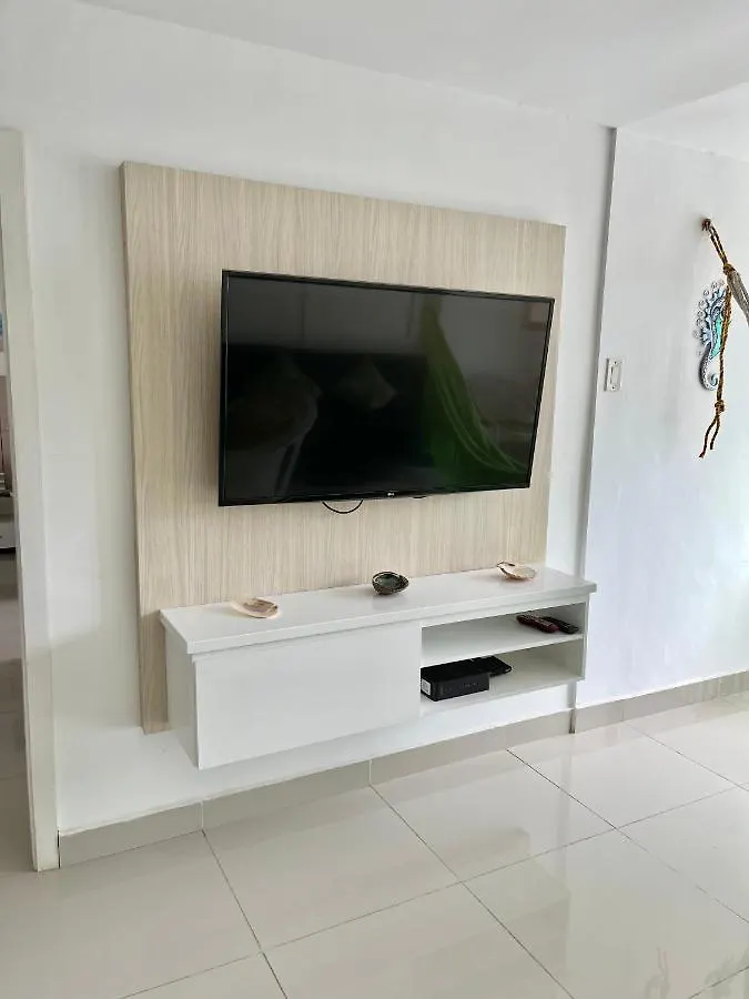 Delamar Apartment: Beachfront Comfort with Ocean Views Santa Marta